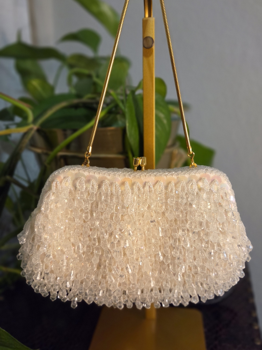 Vintage La Regale Ltd Iridescent Beaded  Elegant Ivory Evening Clutch